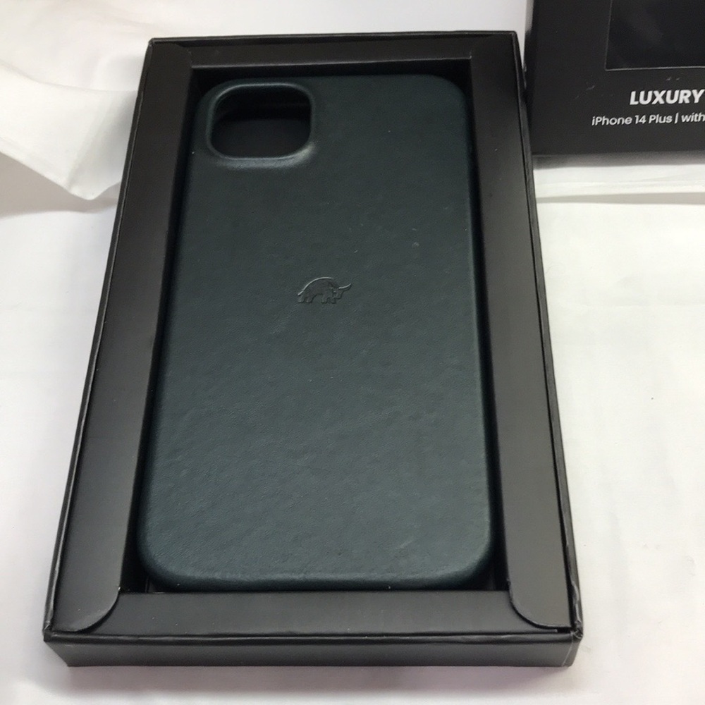 Bullstrap iPhone 14 Plus Portfolio Leather Case